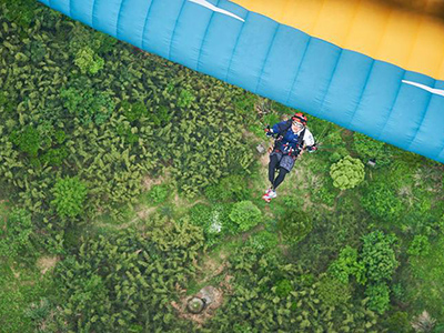 衢州小伙穿著義肢成功挑戰(zhàn)帆板！為這樣的人生猛烈點(diǎn)贊